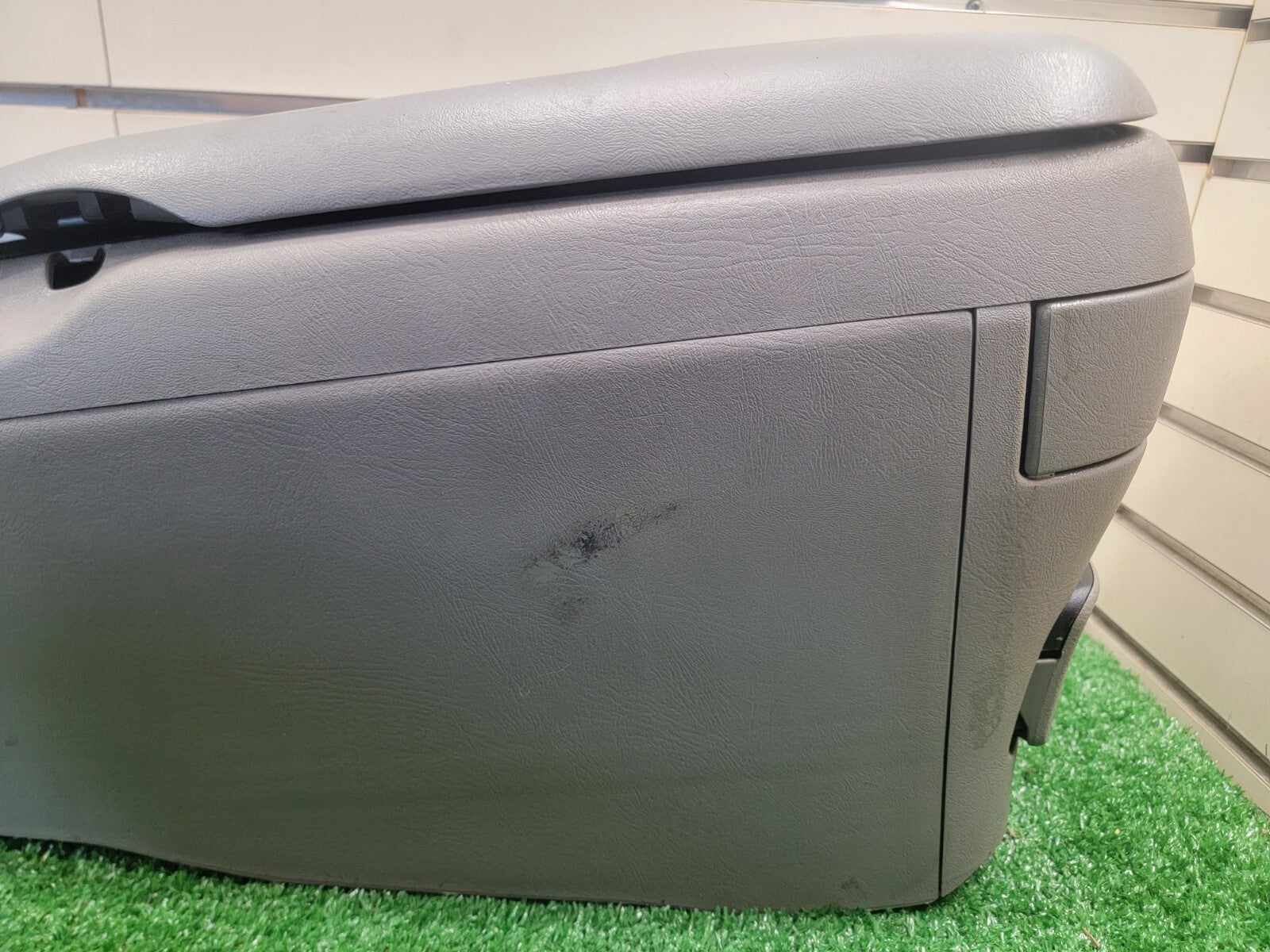 🔥95-99 CHEVY SILVERADO GMC C/K YUKON CENTER FRONT FLOOR CONSOLE CUPHOLDER GRAY