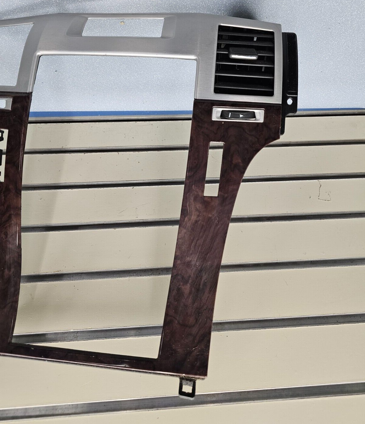 🔥07-14 Escalade Dash AM FM Radio Stereo Display Trim Bezel Panel Silver/Wood