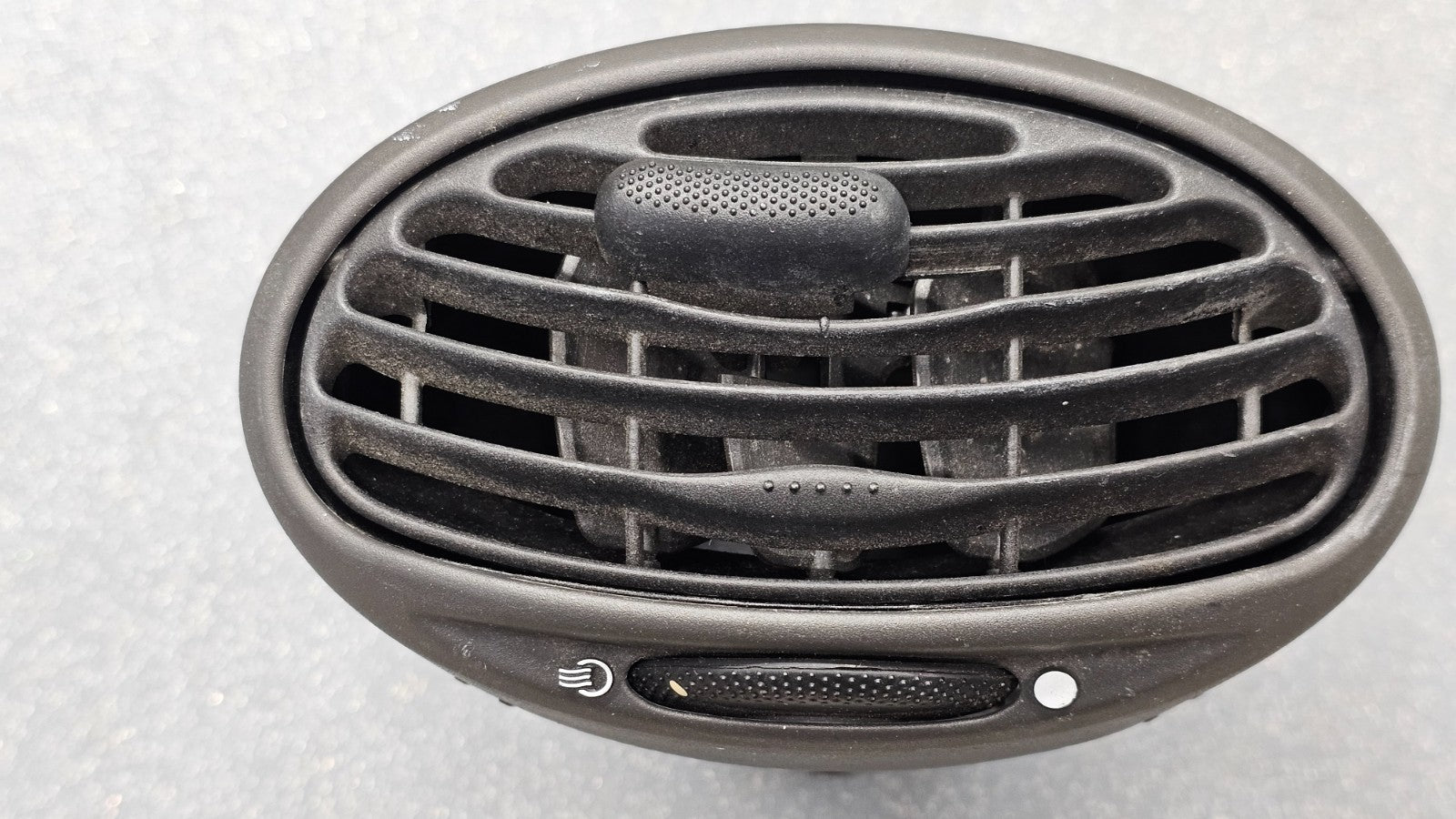 🔥00-04 FORD FOCUS Dash Left Driver Air Vent A/C AC Heater Panel Black OEM