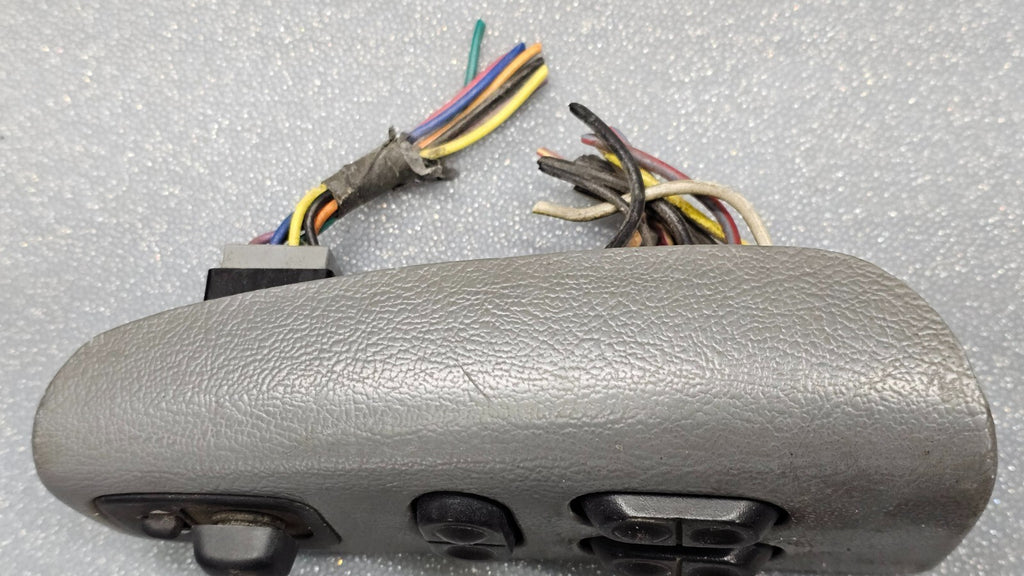 03-08 Ford  E150 E250 E350 Left Driver Door Mirror Window Power Lock Switch Gray