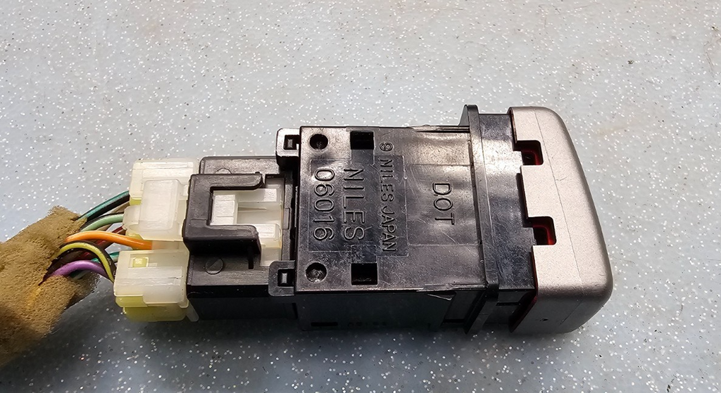🔥03-08 Subaru Forester Emergency Light Hazard Switch Control Button Silver OEM