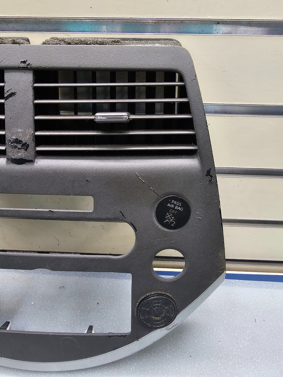 2007-2009 Nissan Quest AC Heater Climate AV Navigation Radio Dash Bezel w/Vents
