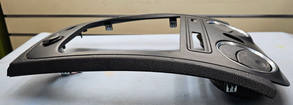 🔥06-11 Chevrolet HHR Center Dash Radio Climate Panel Trim Bezel Vents Black