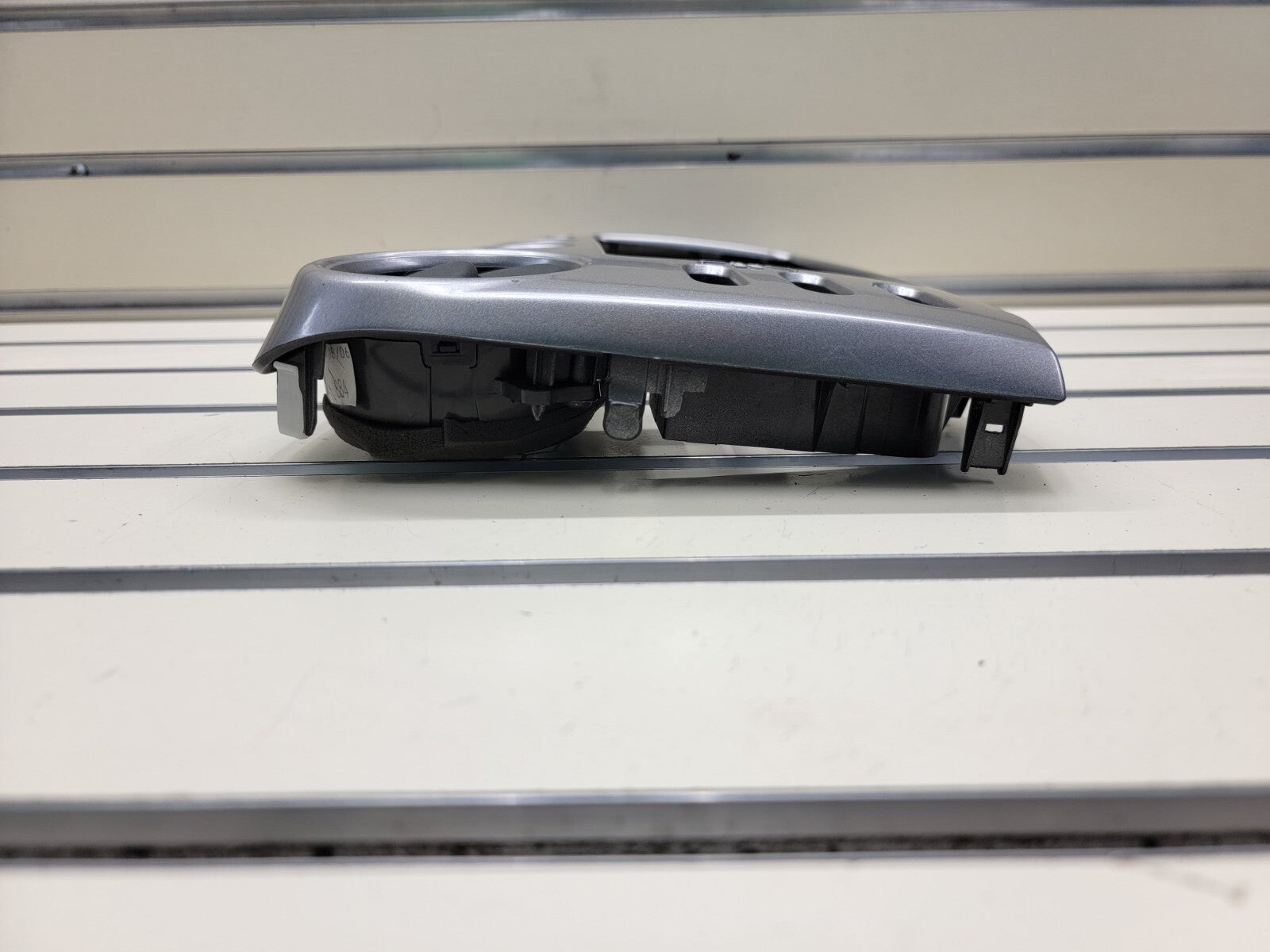 🔥2003-2008 Toyota MATRIX / Pontiac VIBE Center Dash Radio Bezel Trim Silver B26