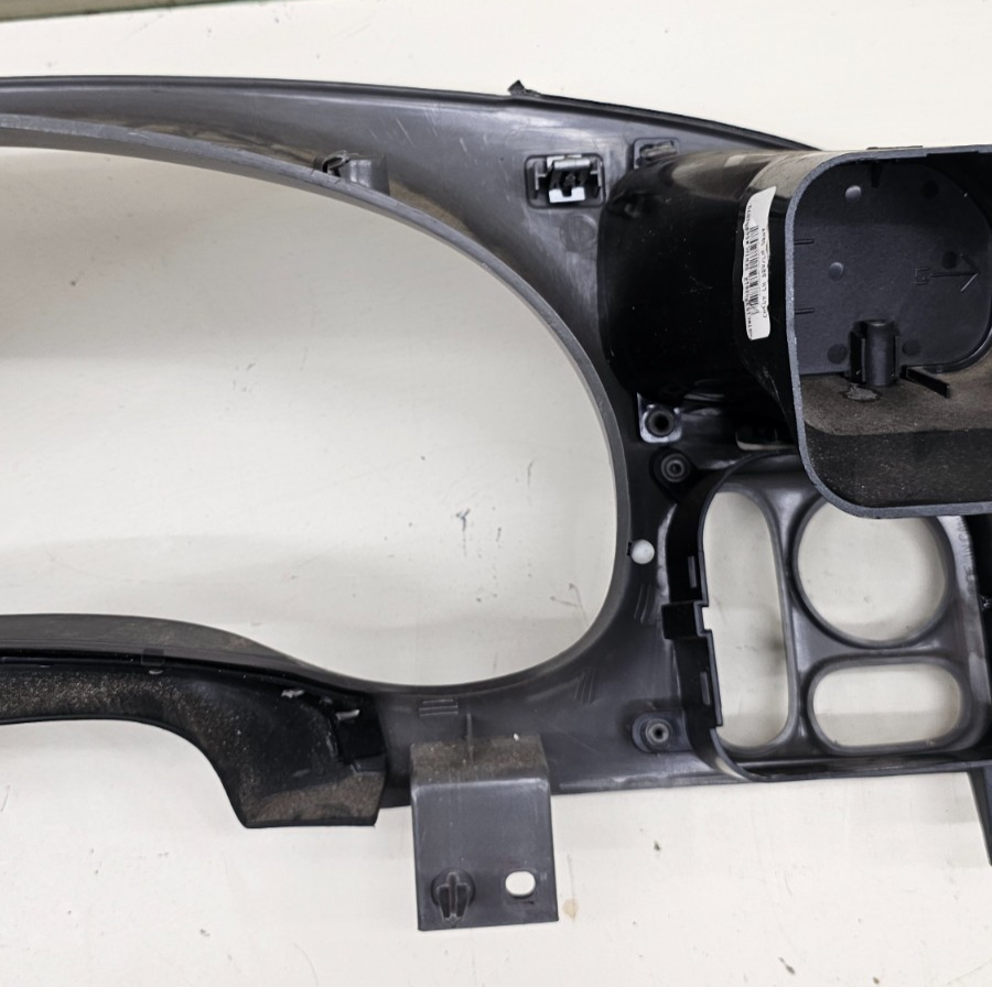 02-09 Trailblazer Dash Instrument Cluster Speedometer Bezel Trim Panel Gray C10