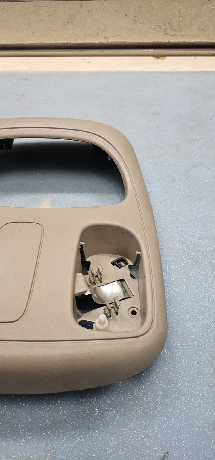 🔥02-05 Dodge Ram Overhead Console Map Dome Light Lamp Storage Assembly Tan