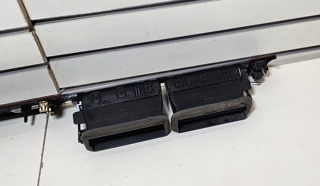 🔥07-13 Suburban TAHOE YUKON Dash Radio Bezel Trim RIGHT Panel w/ Vent WOOD B36
