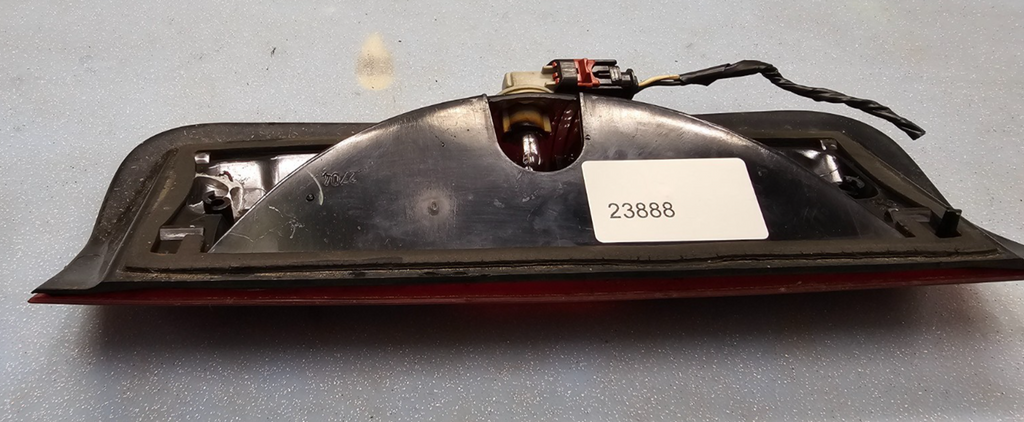 🔥2004-2009 Dodge Durango Third Brake Light High Mount Stop Lamp OEM