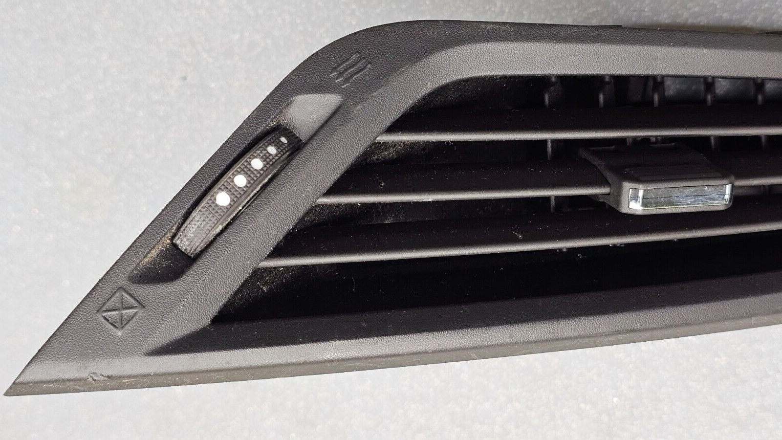 🔥10-17 CHEVROLET EQUINOX Dash  Left Driver AIR VENT Heater Conditioning Black