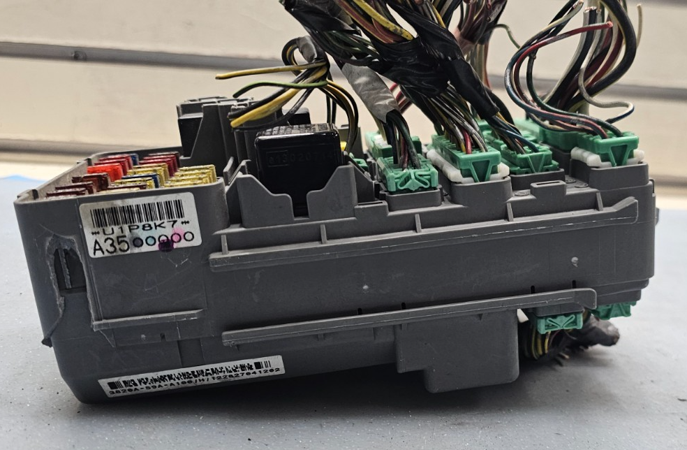 🔥02-04 Honda CR-V Relay Fuse Box Body Control Module Junction Unit Integrated