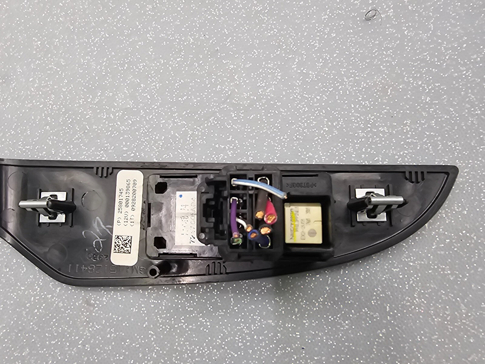 🔥07-13 Suburban Yukon Rear Left Driver Master Window Switch Assembly SILVER WS5