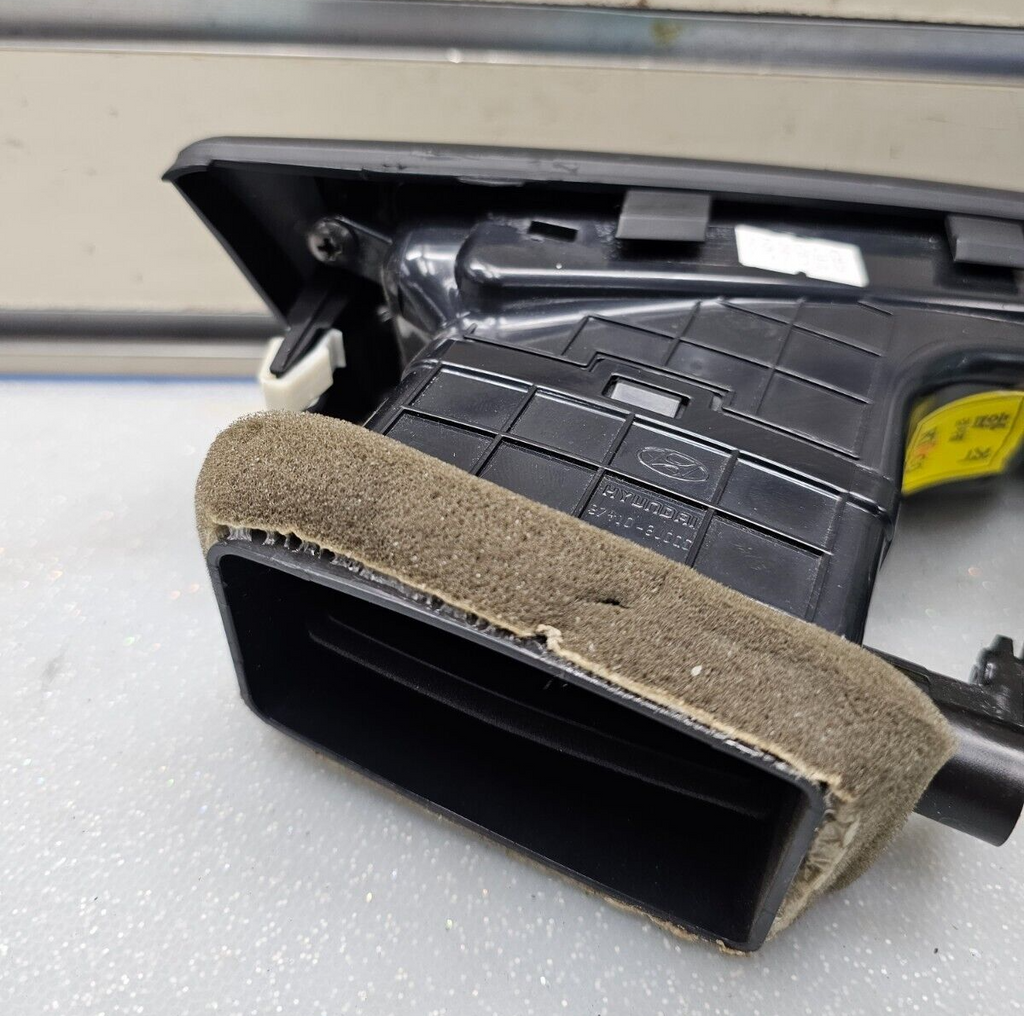 🔥2007-2012 Hyundai Veracruz Driver Left Center Dash AIR Vent
