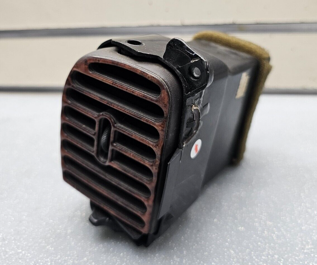 97-03 Ford F150 Expedition Center Dash Left Driver AC Air Vent Filter Heater Tan