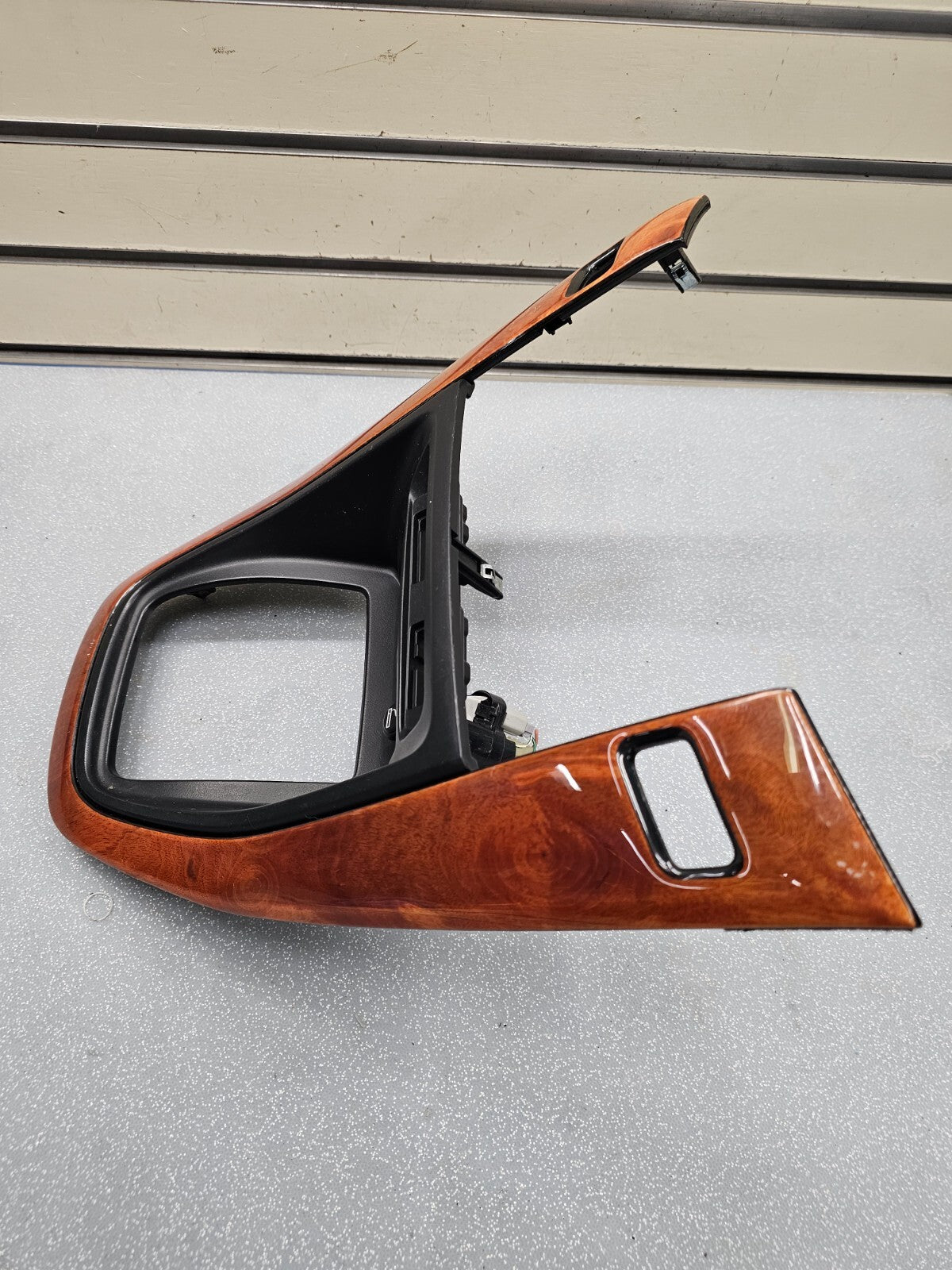 🔥99-03 LEXUS RX300 DASH CONSOLE SHIFTER BEZEL COVER PANEL TRIM W/ LIGHTER OEM