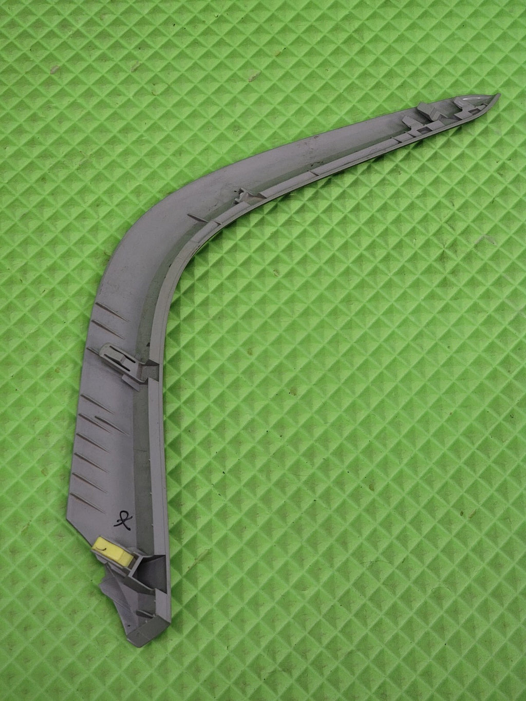 🔥2009-2013 Toyota Corolla Shifter Bezel Trim Molding Right side OEM silver
