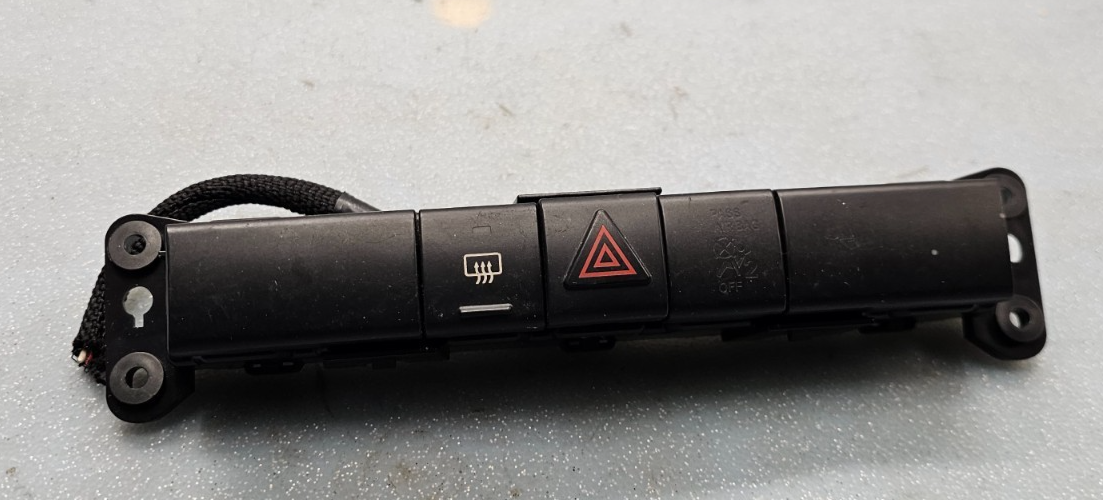 🔥06-09 CHRYSLER PT CRUISER CENTER DASH HAZARD DEFROST CONTROL SWITCH BLACK