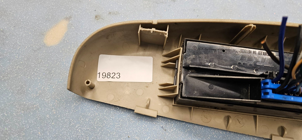 🔥99-02 Silverado SIERRA Front RIGHT Passenger Power Window Switch Lock Tan OEM