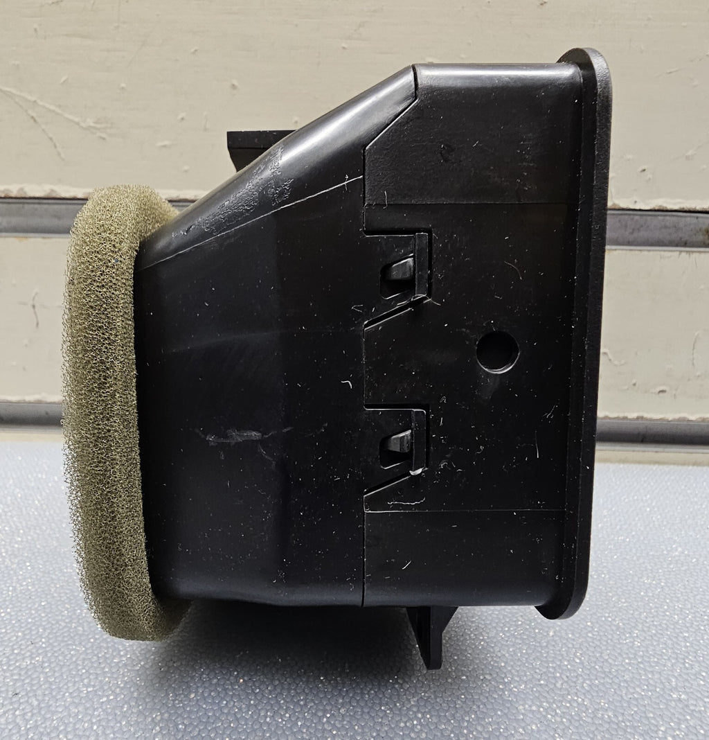 99-06 Silverado Sierra Dash Air Vent Left Driver Heater Climate Temperature OEM