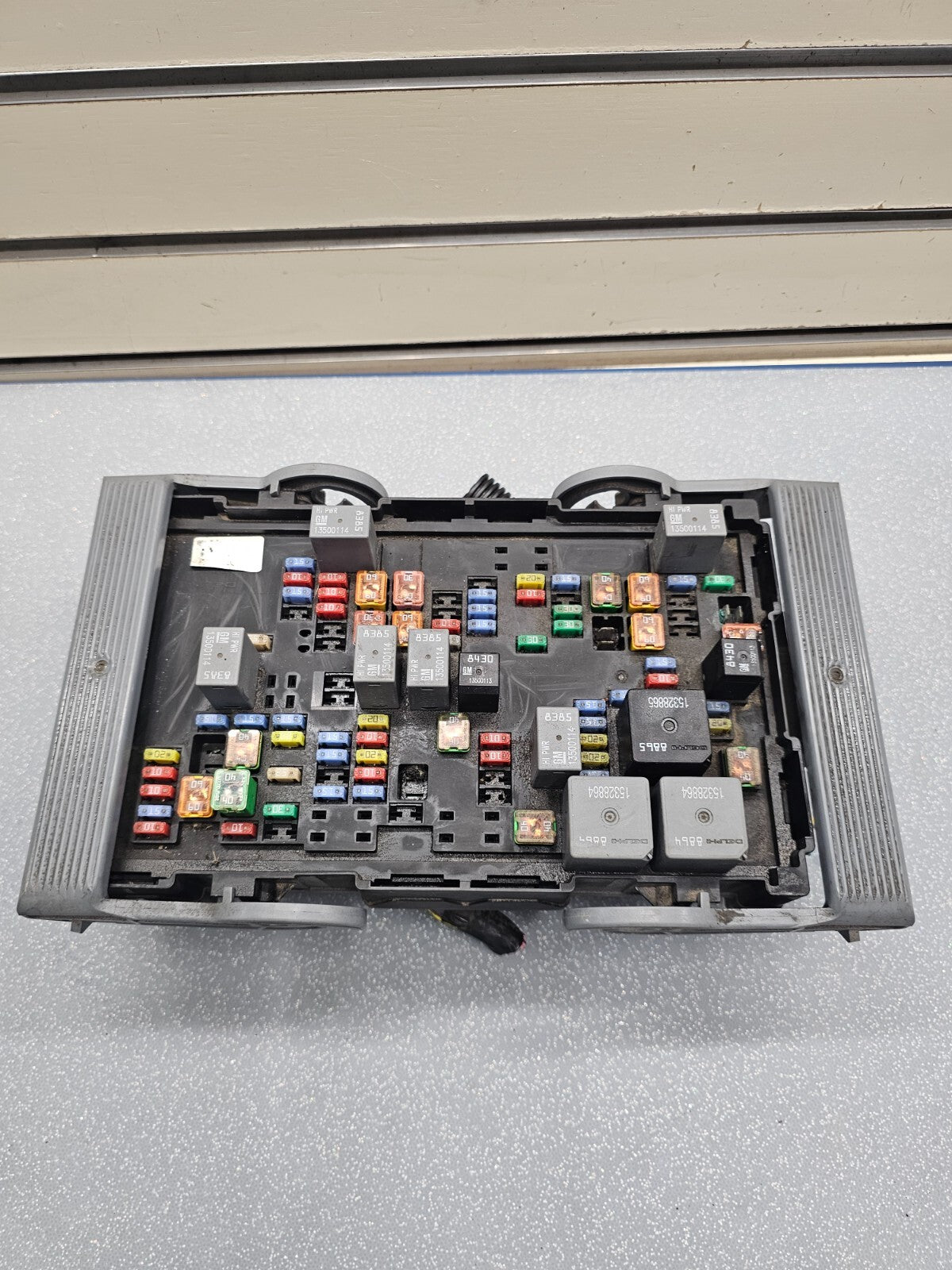 🔥10-13 Chevy Silverado GMC Sierra Fuse Box Relay Junction Power Module Unit OEM