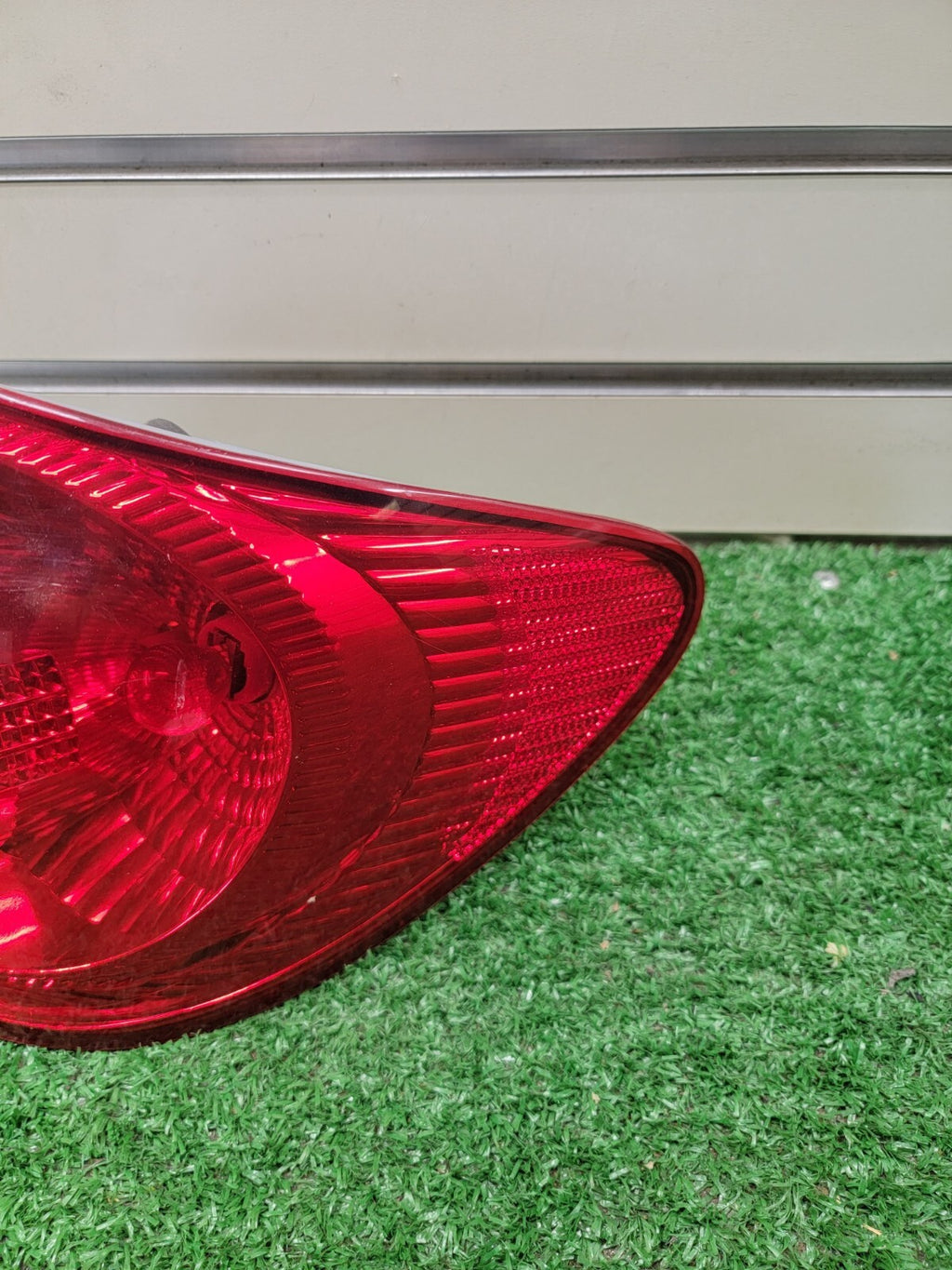 🔥03-08 Toyota Corolla Tail Light Lamp Assembly  Rear Right Passenger Chrome
