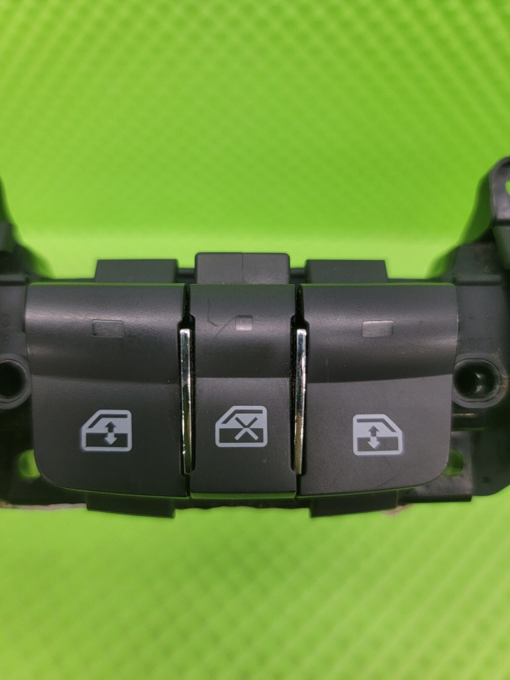 07-08  Chevrolet Equinox Door Window Switch Front Standard DWS-309 fits Black