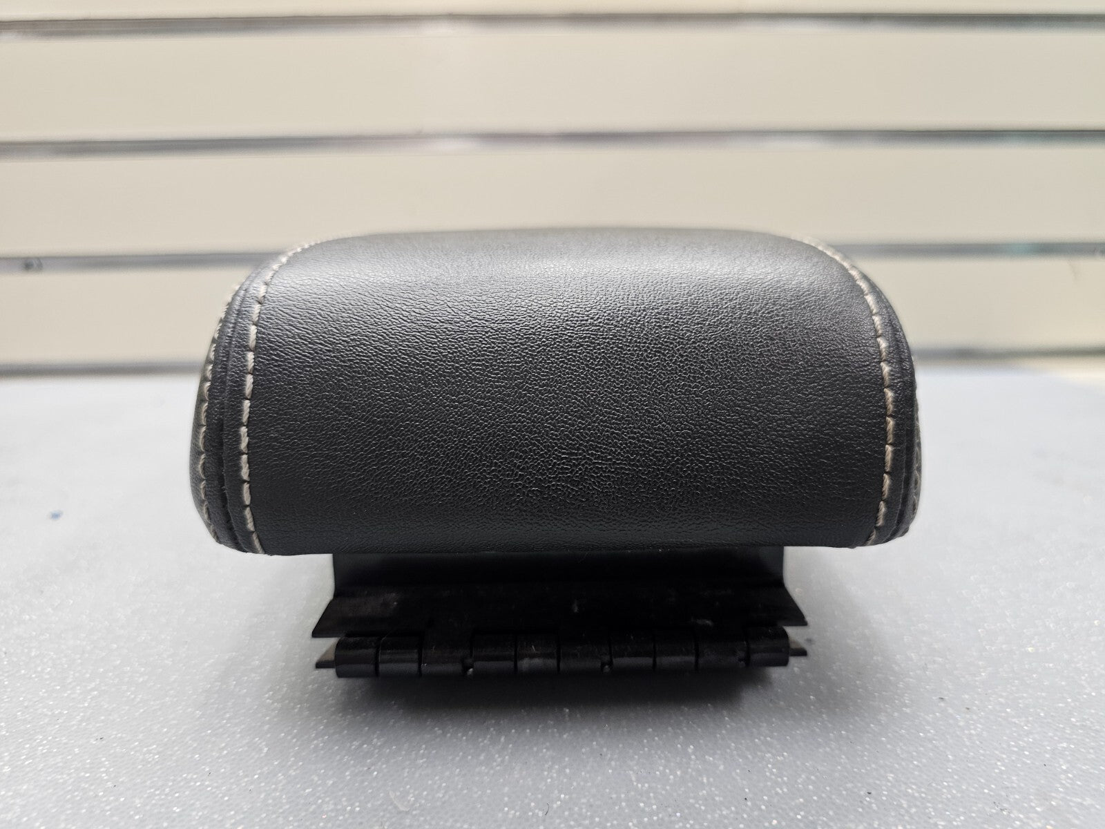 10-12 Fusion Milan Front Center Console Lid Armrest Cover Top Pad Assembly Black