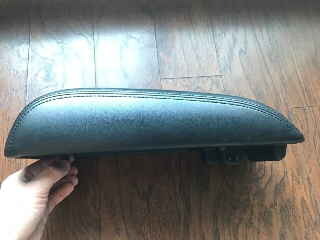 11-20 DODGE JOURNEY CENTER CONSOLE LID COVER TOP ARMREST ARM REST SLIDING BLACK