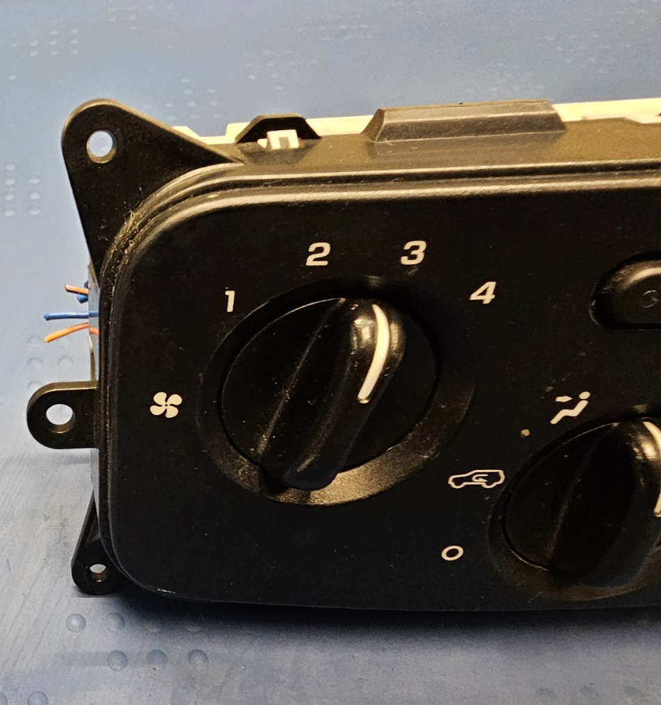 🔥04-07 Jeep Liberty Dash CLIMATE CONTROL A/C AC Temperature Heater HVAC Panel