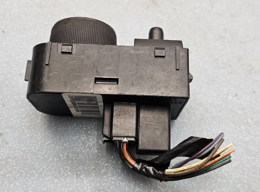 🔥07-14 Silverado Sierra Headlight Lamp Transfer Case Control Switch Assembly