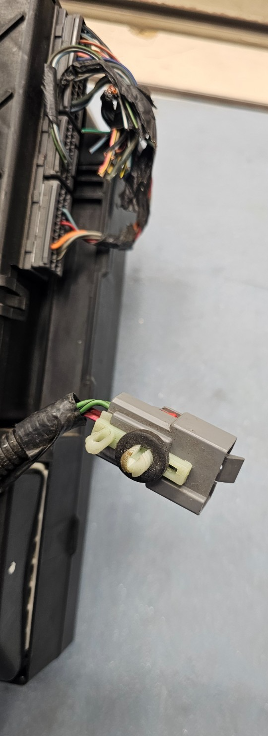 🔥99-03 Ford F150 Interior Fuse Box Junction Relay Block Itegrated Power Module