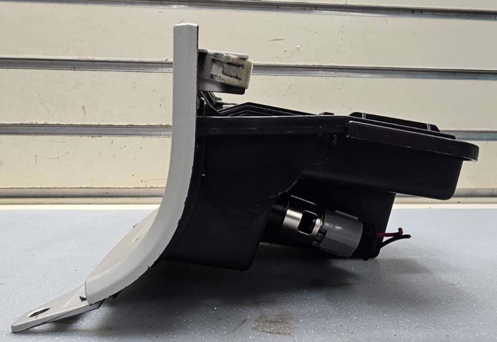 🔥07-10 Lincoln MKX Interior Dash Storage Compartment Assembly Bezel Silver