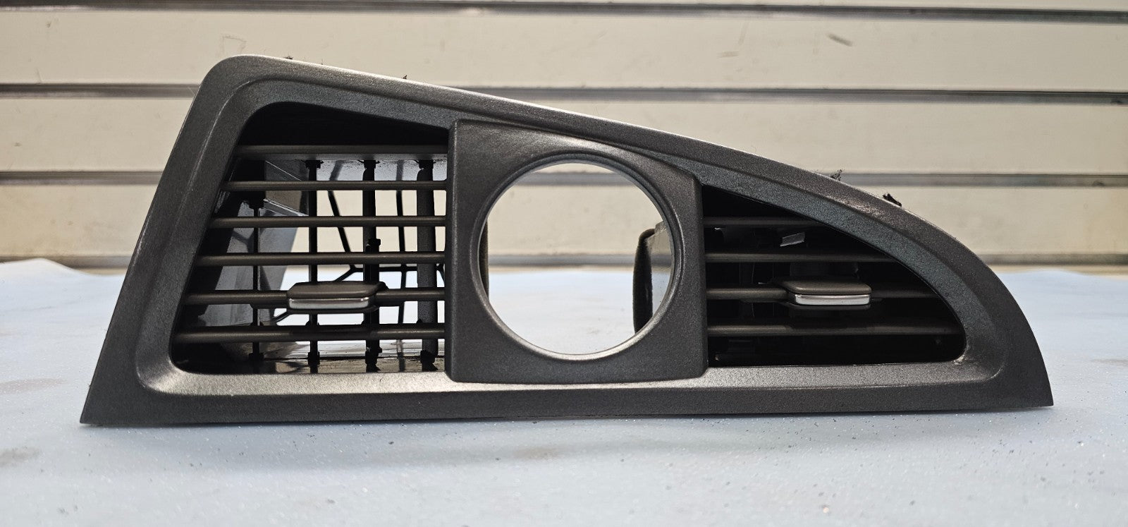 🔥2000-2003 Infiniti QX4 Dash Clock Air Vent Bezel Center Trim Silver OEM