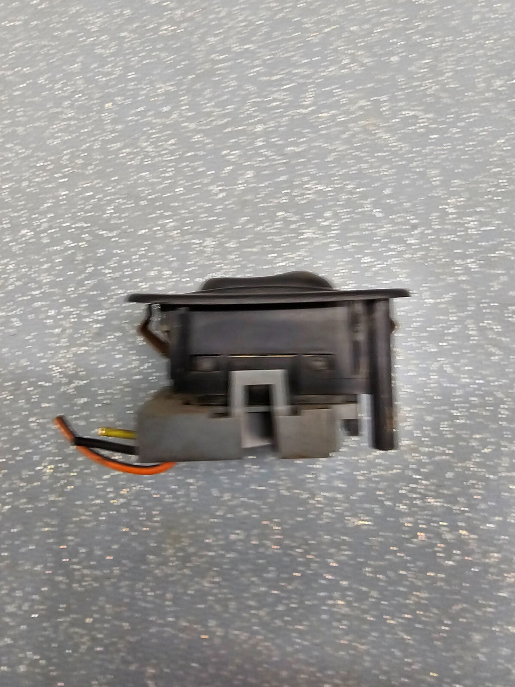 95-06 Ford Ranger Mazda B2300 B2500 B3000 Power Front Door Lock Switch Assembly
