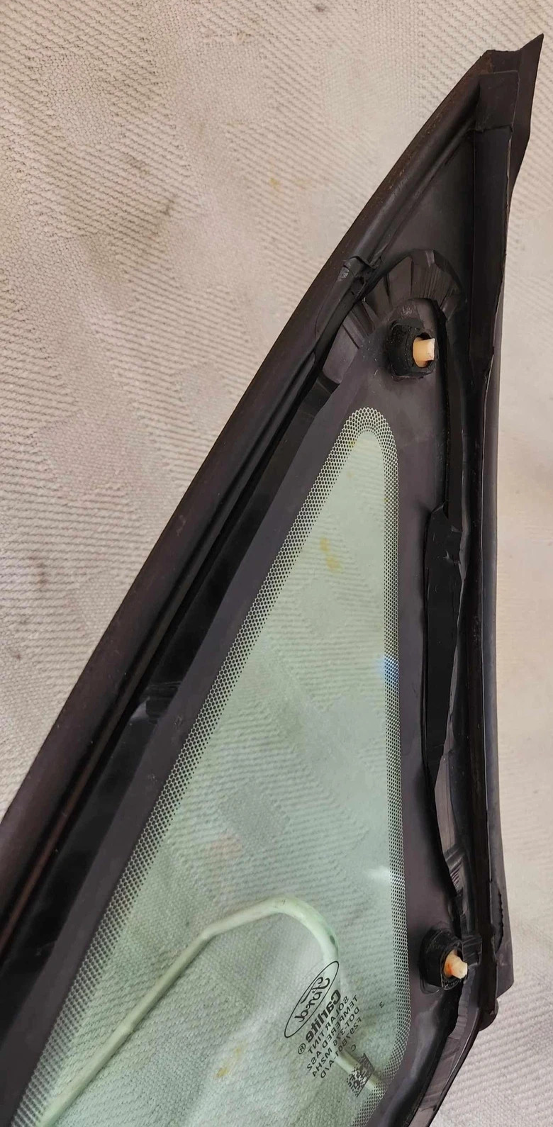 🔥12-18 Ford Focus Left DRIVER LH Quarter Glass Window SEDAN black moulding