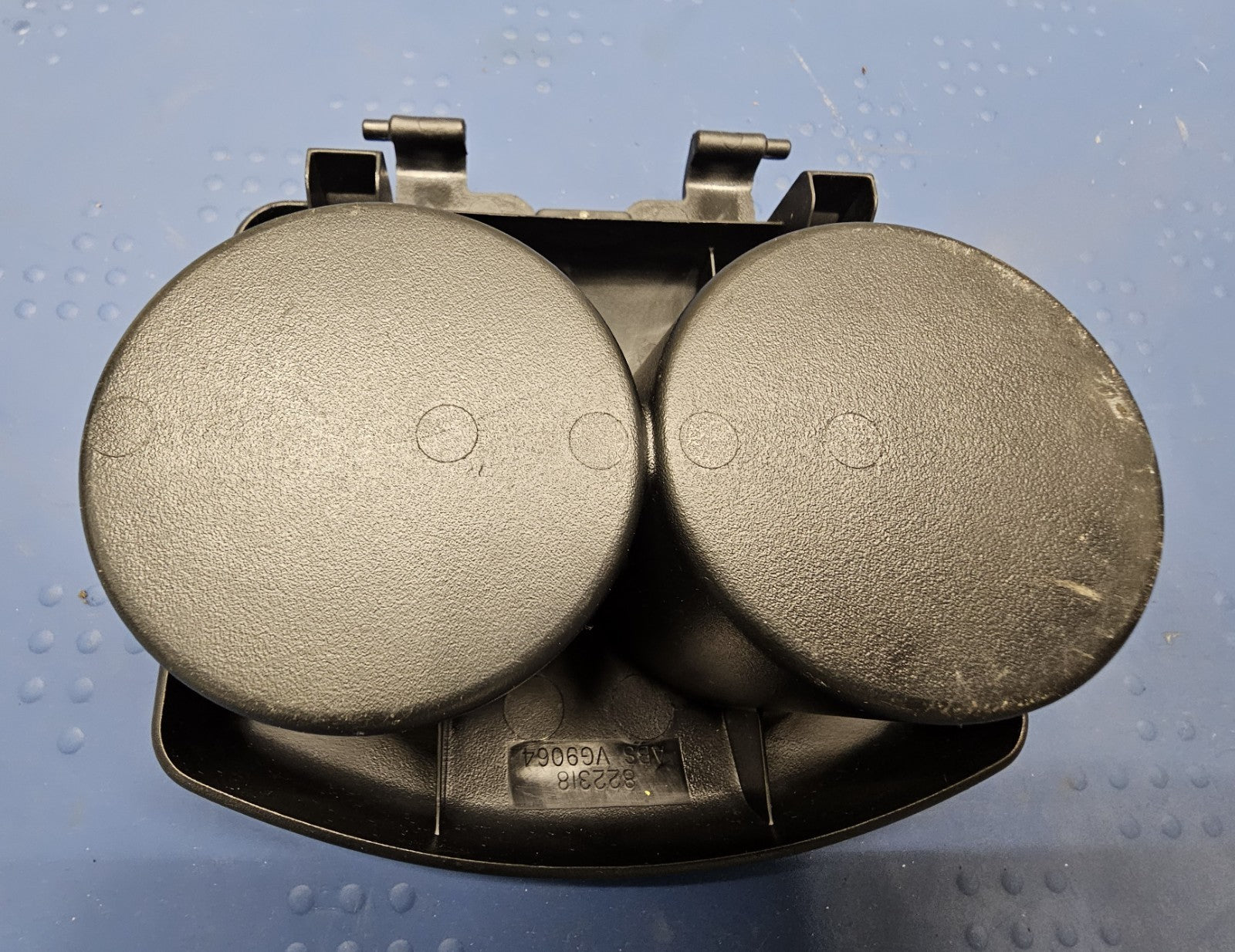 🔥00-05 CADILLAC DEVILLE REAR CENTER CONSOLE BACK SEAT ARMREST CUP DRINK HOLDER