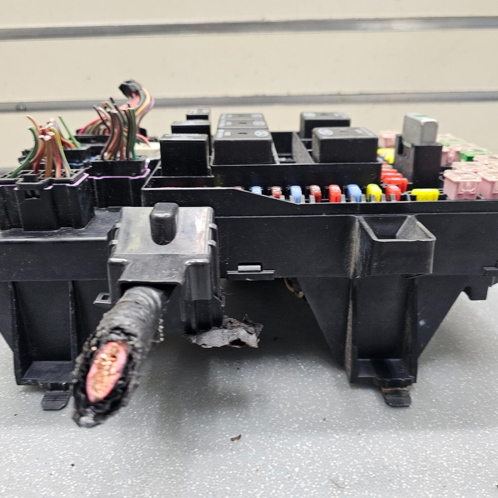 🔥2003-2006 FORD EXPEDITION LINCOLN NAVIGATOR FUSE BOX RELAY PANEL