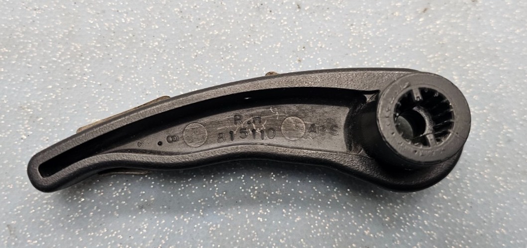 🔥1999-2002 Chevy Suburban Seat Handle Passenger BLACK OEM
