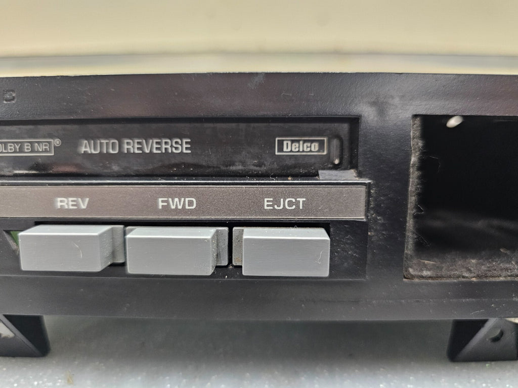 🔥88-94 Chevy Silverado Suburban CK AM FM Radio Audio Stereo Cassette Player OEM