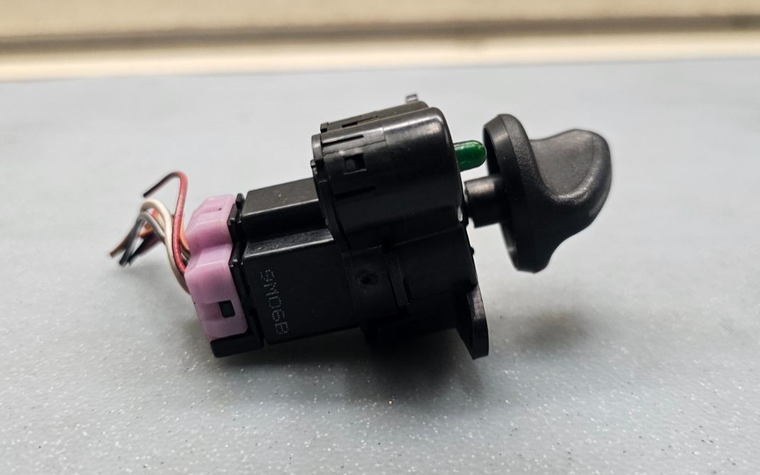 95-06 RANGER EXPLORER SPORT TRAC 4X4 FOUR WHEEL DRIVE SWITCH CONTROL KNOB BLACK
