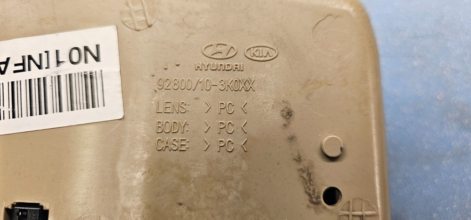 06-10 Hyundai Sonata Overhead Console Dome Map Light Lamp Storage Assembly TAN