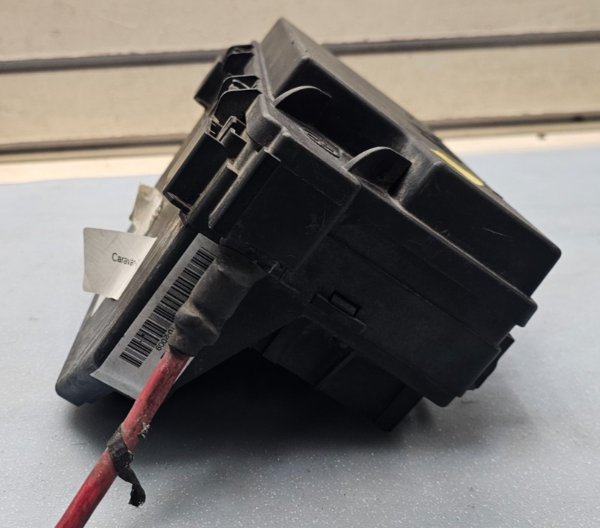 🔥2013 DODGE GRAND CARAVAN TOWN & COUNTRY TIPM FUSE BOX BCM POWER MODULE RELAY