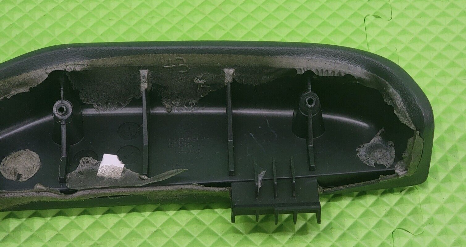 🔥99-02 Chevrolet GMC Silverado Tahoe Front RIGHT Door Armrest Handle BLACK H1