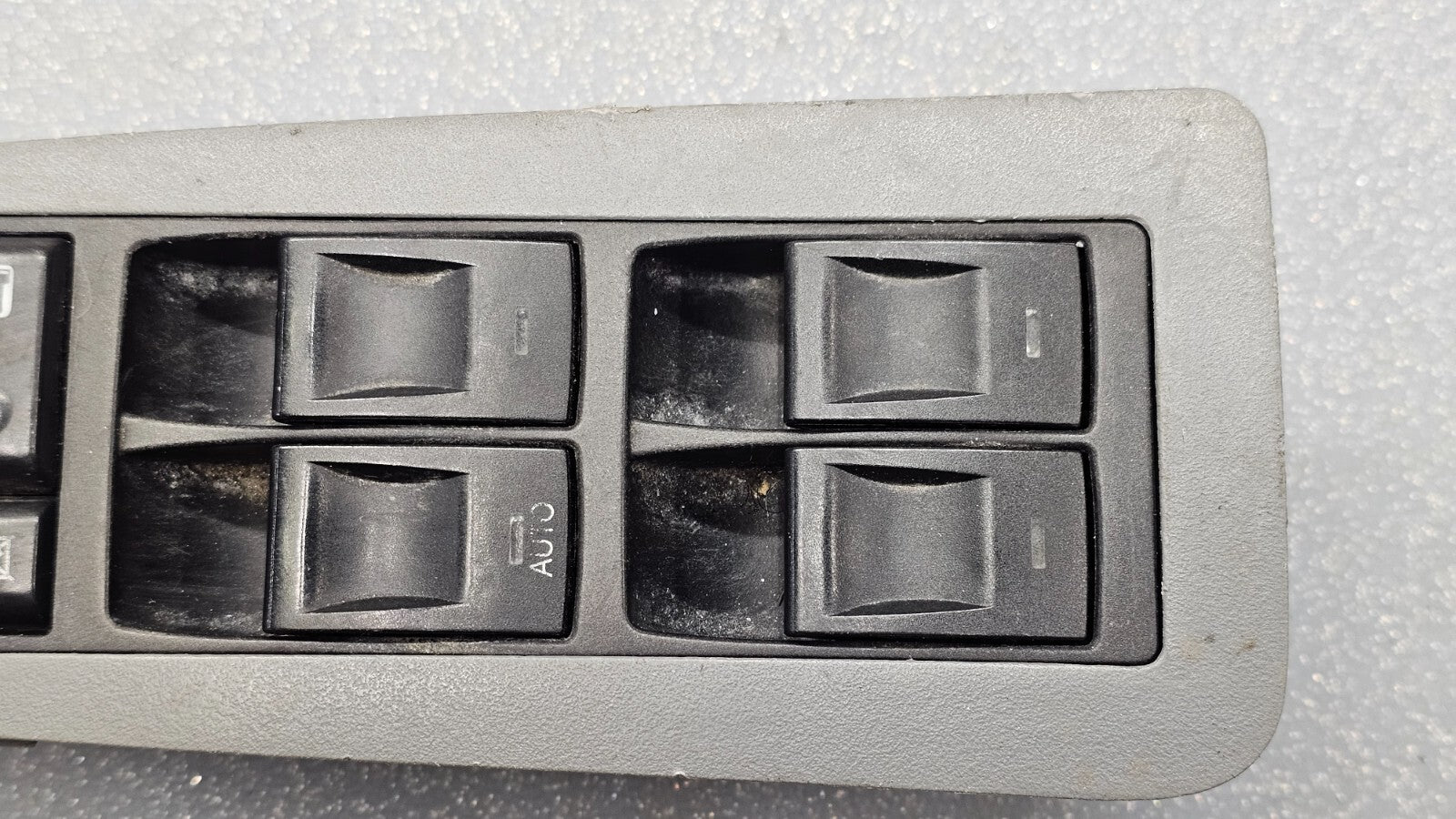 04-06 Charger Magnum Durango Dakota Left Driver Master Power Window Switch Gray