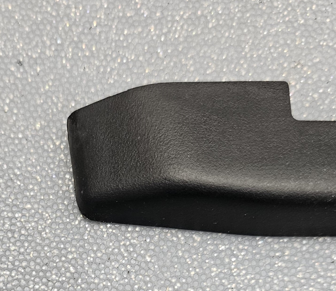 🔥2003-2011 Honda Element Side door interior Trim window Hinge Cover L or R OEM