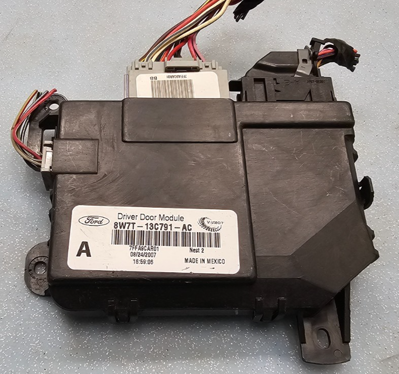 🔥06-08 CROWN VICTORIA TOWN CAR GRAND MARQUIS DOOR KEYLESS ENTRY MODULE ASSEMBLY