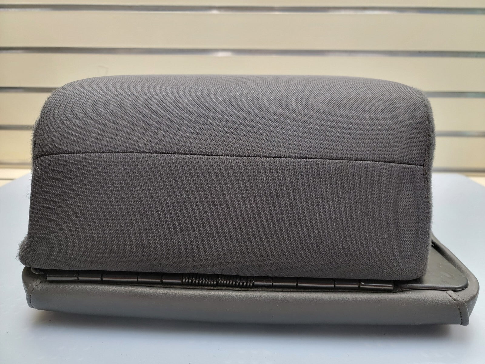 🔥02-08 Dodge RAM Center Console Jump Seat ARMREST Cover Lid Leather Black JS7