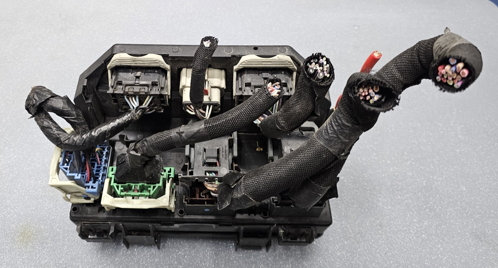 🔥2012 GRAND CARAVAN TOWN & COUNTRY VW ROUTAN FUSE BOX TIPM POWER MODULE RELAY