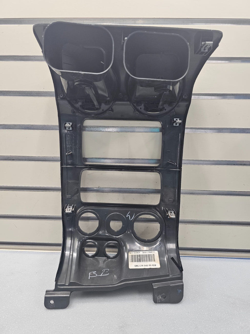🔥02-09 ENVOY DASH RADIO AUDIO STEREO CLIMATE BEZEL TRIM INSTRUMENT PANEL BLACK
