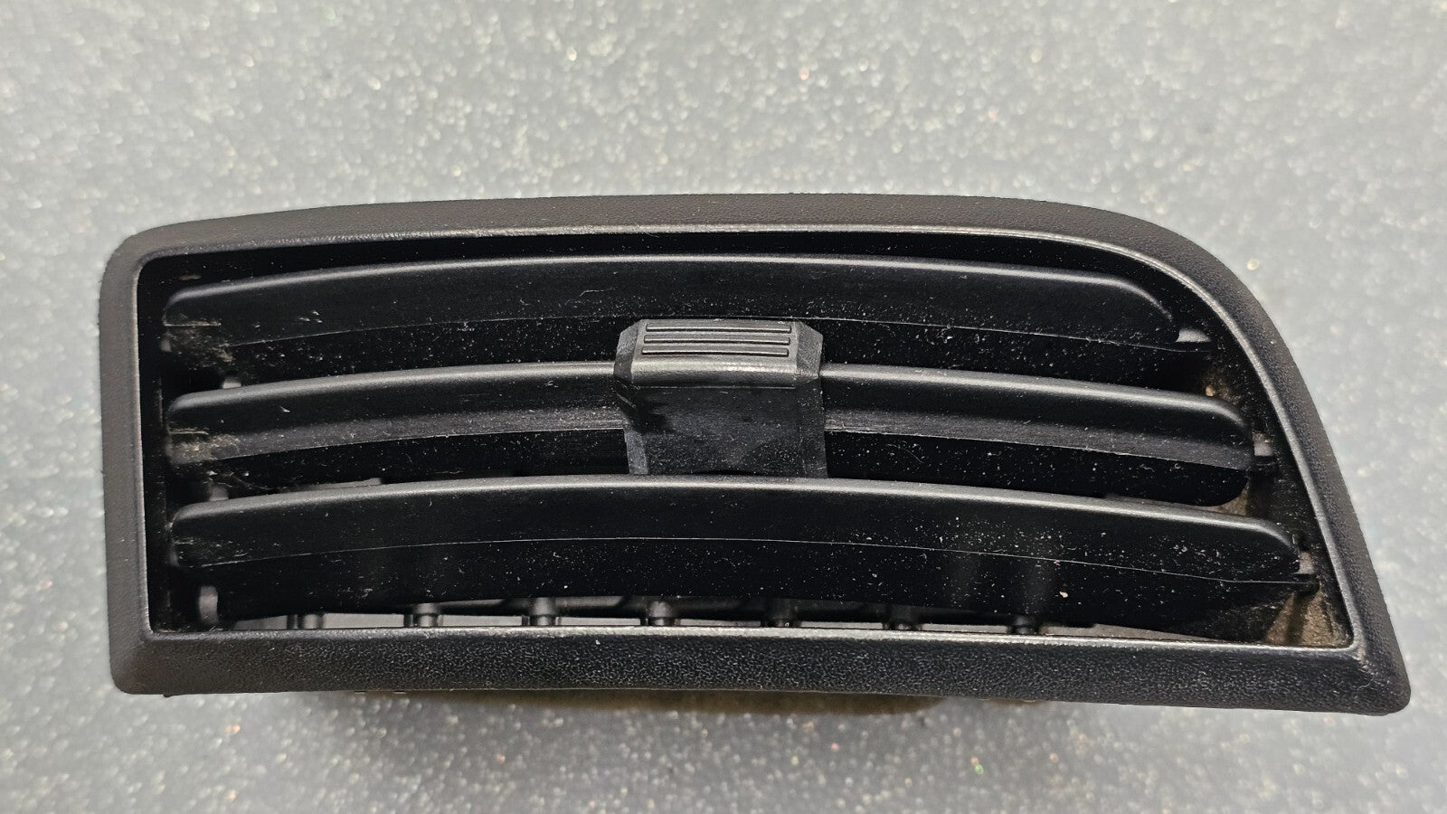 🔥08-11 FORD FOCUS DASH RIGHT PASSSENGER AIR VENT A/C AC HEATER PANEL BLACK