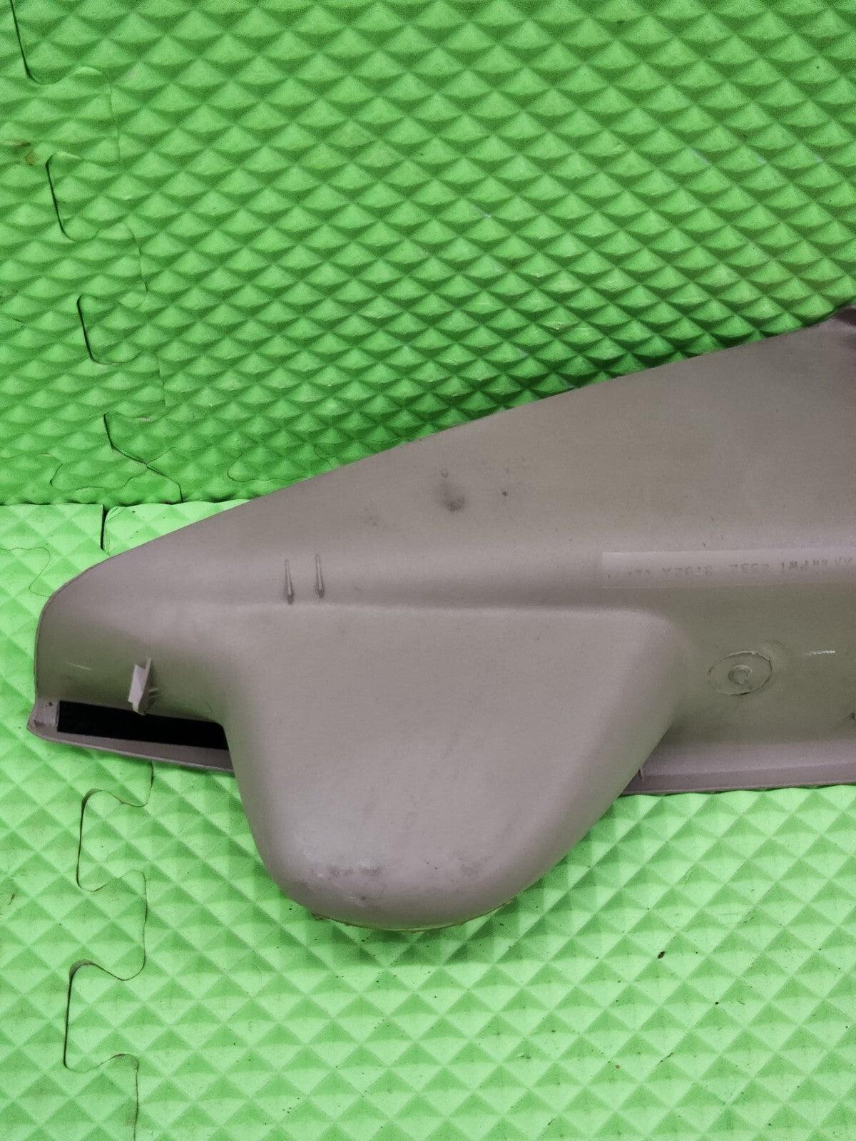 01-04 Ford Mustang front right hand passenger door Window Switch Bezel OEM TAN